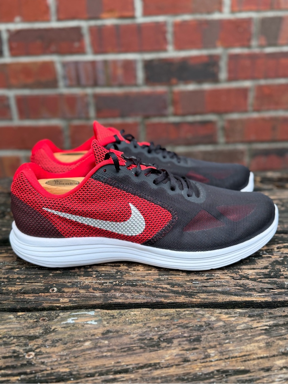 Nike Revolution 3 University Red/Metallic Silver Sz 15 Running Shoes 819301-600